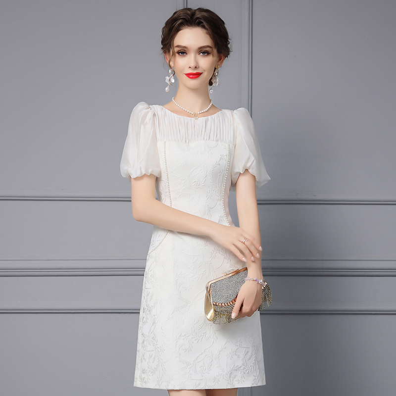 枝荔白色连衣裙2024女新款夏装正式场合精致珍珠提花高腰A字裙子