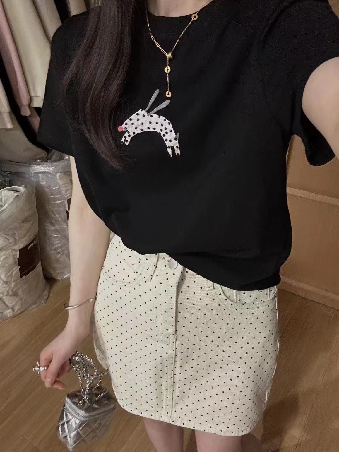 韩系2024夏季新款可爱兔子涂鸦印花钉珠短袖T恤女百搭洋气上衣潮