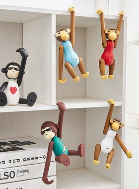 创意木质猴子摆件北欧家居客厅卧室酒柜桌面摆设个性办公室装饰品