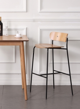 北欧铁艺吧椅轻奢木质高吧凳创意黑色吧台椅家用65cm胡桃色酒吧椅