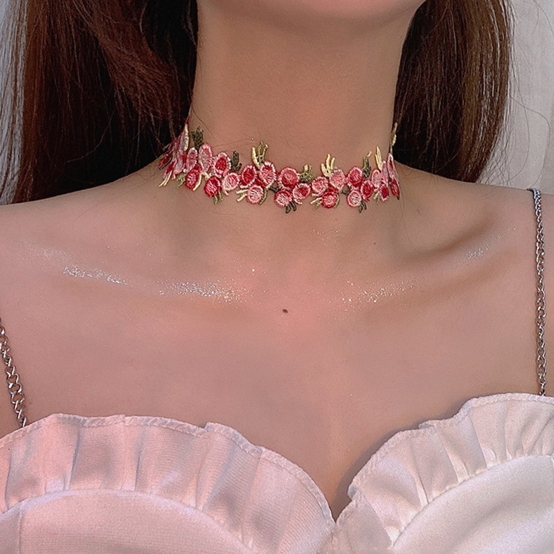 高级感小众蕾丝刺绣玫瑰花朵颈带项圈Choker颈链锁骨链项链女饰品