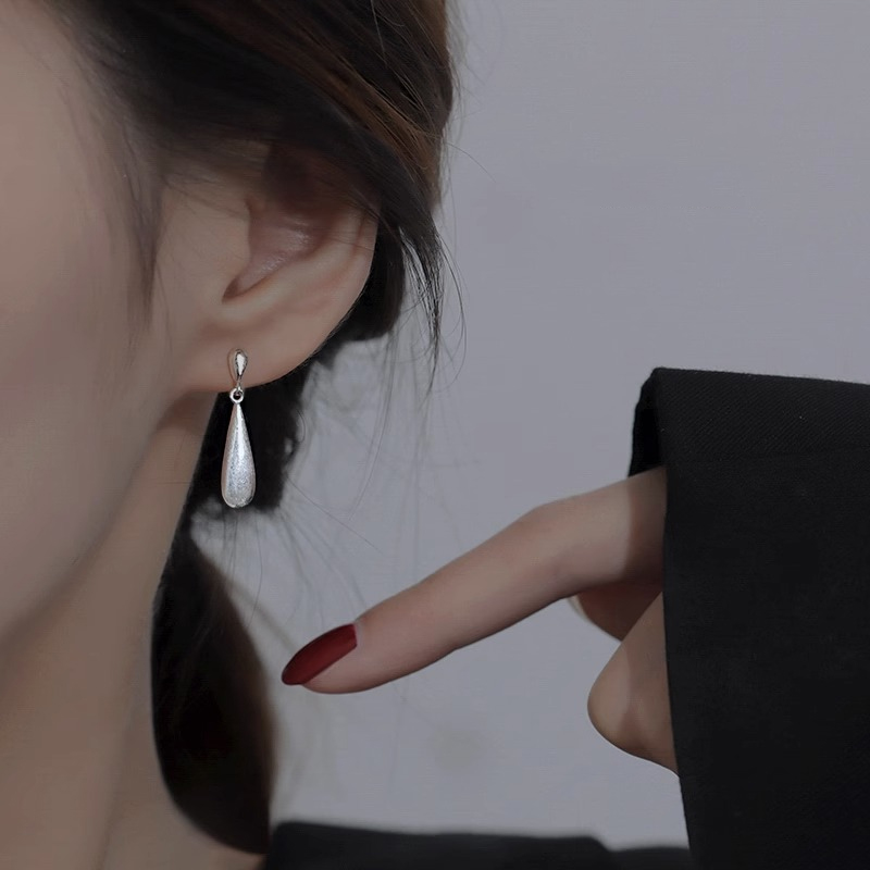 S925银耳钉女轻奢小众设计耳环2023新款爆款高级气质耳坠水滴耳饰