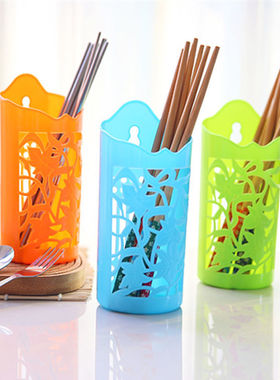 家用厨房用品筷笼子壁挂式免打孔贴墙筷子笼塑料防霉沥水架筷子筒
