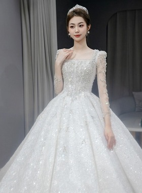 长袖轻婚纱2023新款新娘主纱在逃公主法式白色出门纱重工拖尾冬季