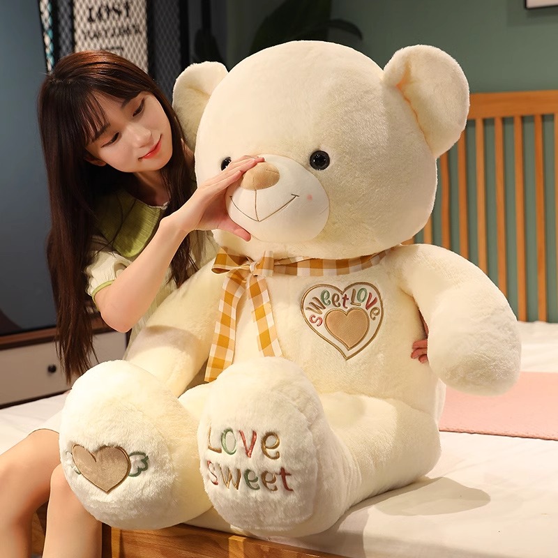 大熊猫毛绒玩具新款抱枕公仔泰迪熊玩偶送女朋友布娃娃女孩抱着睡