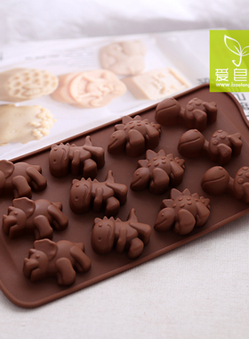 爱皂坊 食品级硅胶烘培模具可爱十二连孔龙巧克力模具