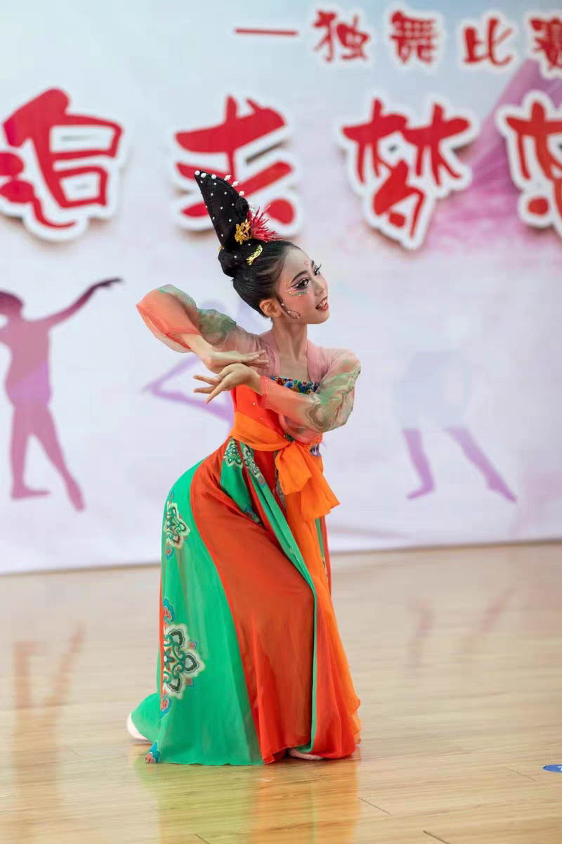 唐印舞蹈服古典舞演出服女汉唐舞表演服民族飘逸中国风开场舞服装