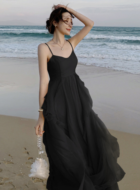 沙滩裙女黑色吊带裙仙女裙子三亚大理洱海旅游穿搭海边度假连衣裙