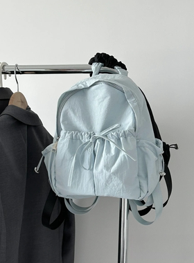 韩国小众设计新款尼龙双肩包旅行户外背包轻便百搭大容量学生书包