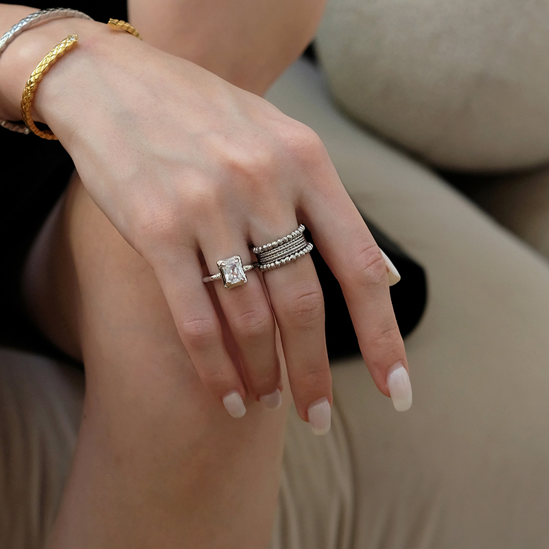 精致时髦设计感多层戒指小众方糖宝石戒指个性简约开口宽版食指戒