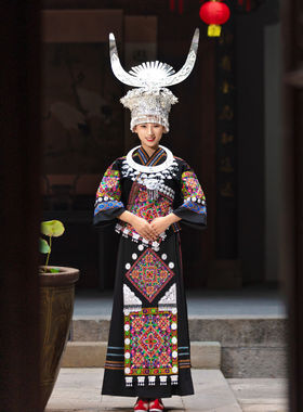 贵州苗族服饰女少数民族服装成人湘西苗寨刺绣舞台演出写真旅拍服