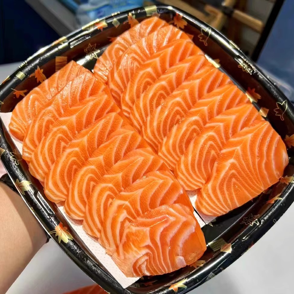 寿司刺身中段生鱼片拼盘日式料理现杀三文鱼腩冰鲜鲑鱼宝宝辅食