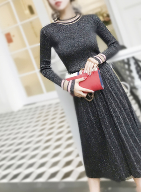 连衣裙2018春新款女秋装韩版长款黑色复古金线条纹针织两件套裙子
