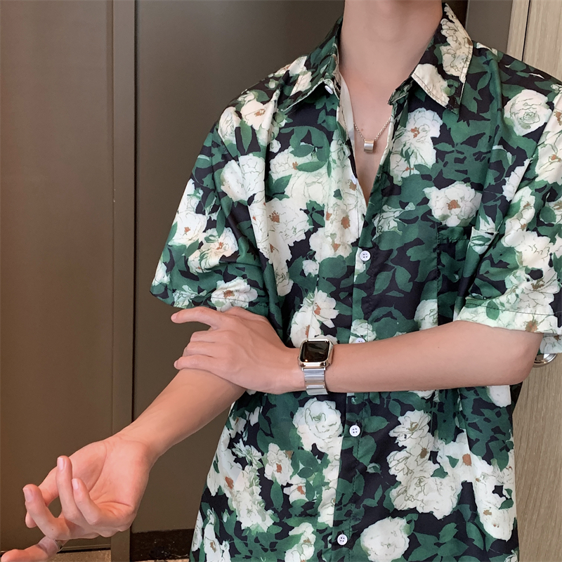 男士夏季花衬衫短袖男港风复古时尚薄款休闲宽松夏威夷海边衬衣