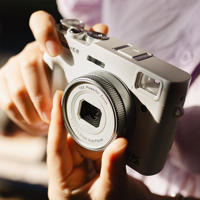 松典相机老式数码学生党微单照相机入门级小型旅游自拍复古卡片机