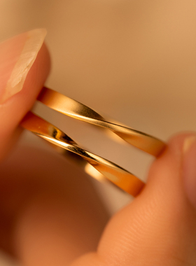 情侣对戒超定婚戒莫比乌斯环素金定制戒指18K金男女结婚铂金钻戒