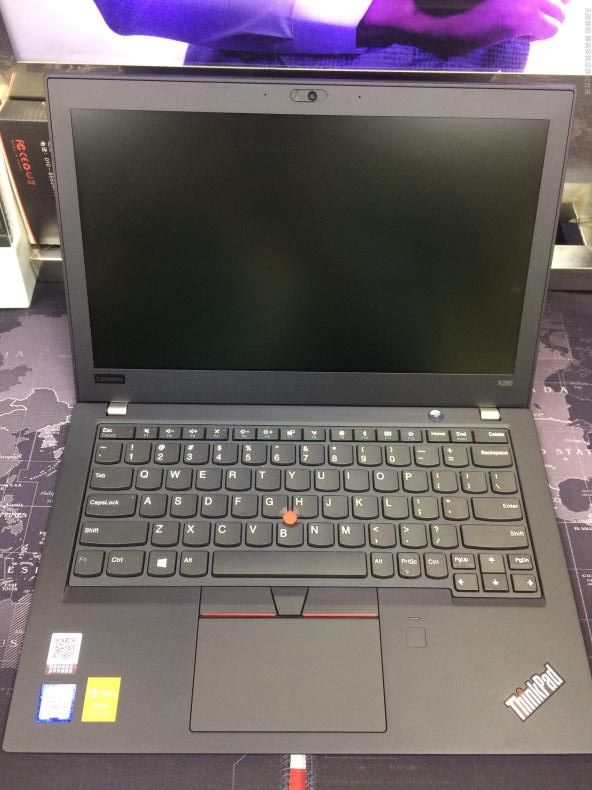 ThinkPad x280 八代i7 12.5寸超薄商务联想固态办公笔记本电脑