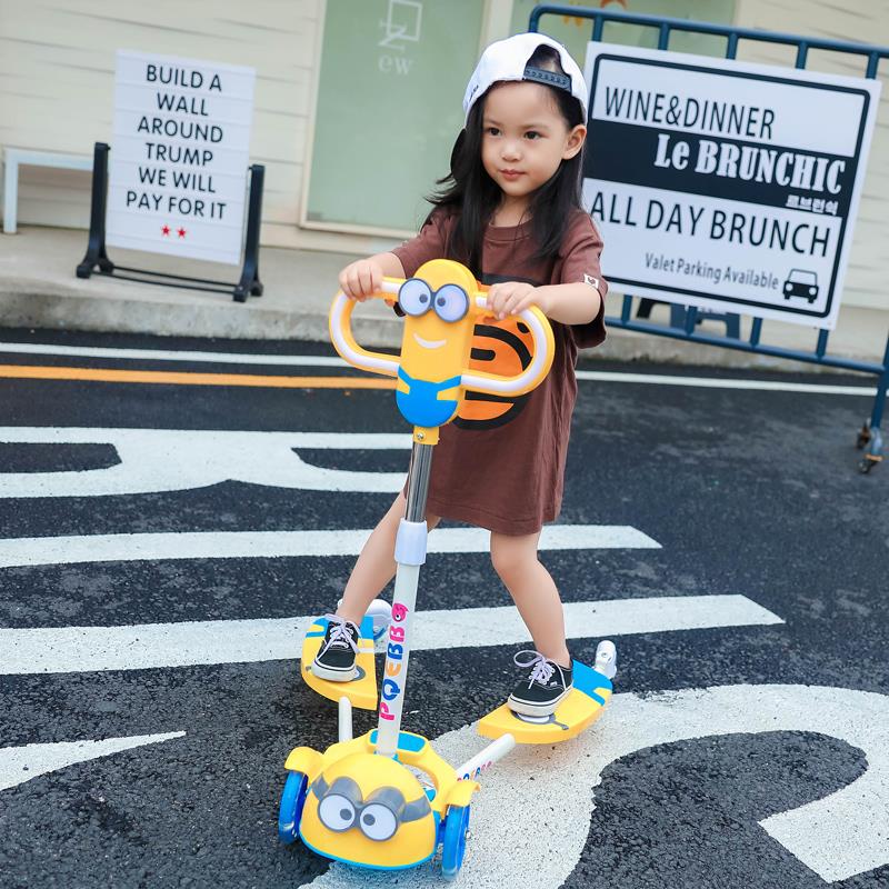 儿童蛙式滑板车剪刀车四轮2-8岁宝宝滑滑车小孩玩具童车闪光音乐