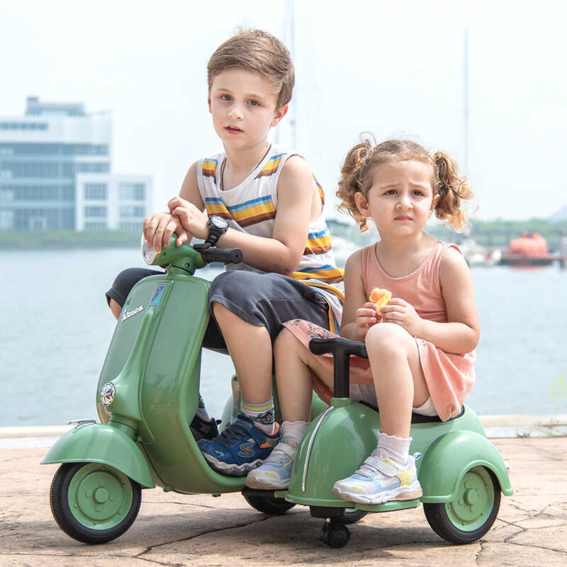 vesp儿童电动车可坐双人罗马假日摩托车复古三轮车玩具礼物男女