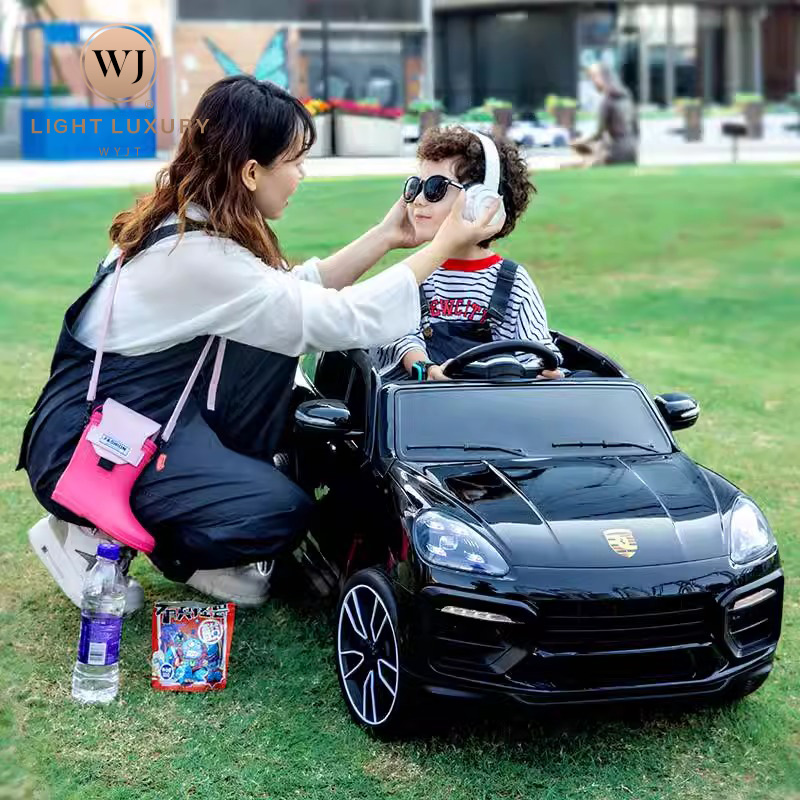 新款儿童电动车汽车四轮可坐大人小孩玩具车女宝宝带遥控男孩童车