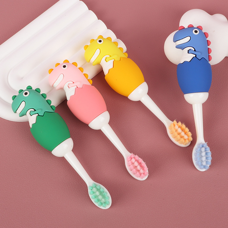 儿童牙刷软毛2—6到12岁宝宝卡通可爱恐龙细密万毛乳清洁护齿牙刷