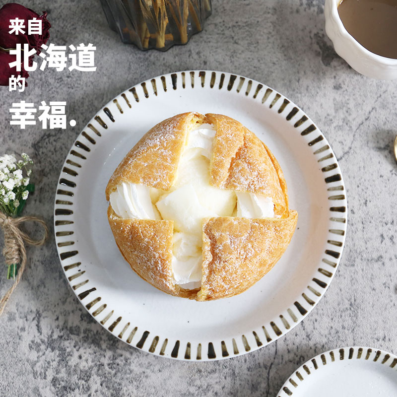 日本北海道原装进口牛奶布丁泡芙甜品零食网红休闲食品甜点点心