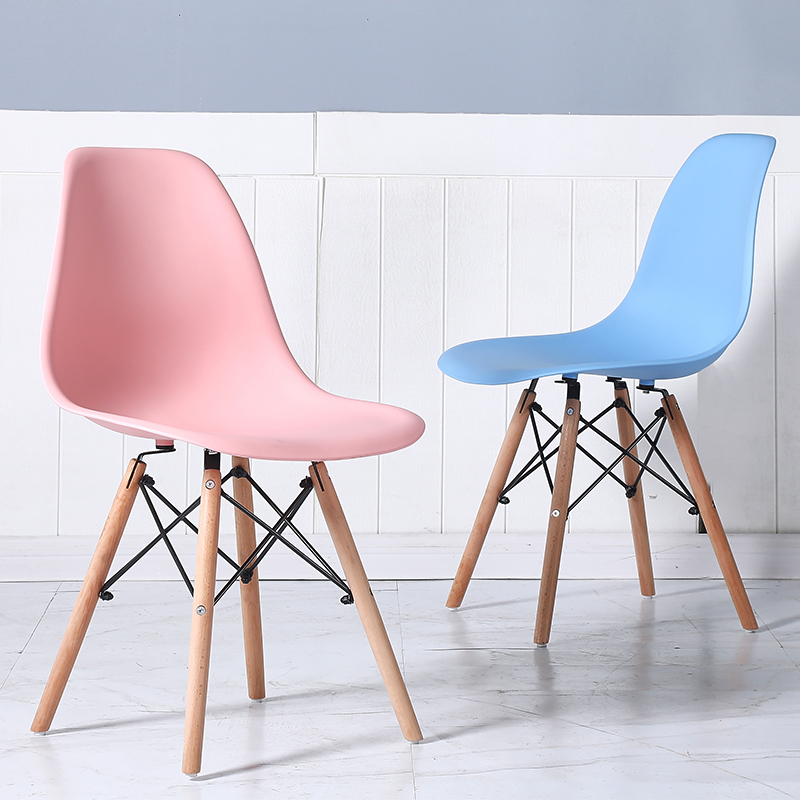 北欧伊姆斯椅靠背塑料家用餐椅实木网红办公书桌椅休闲洽谈化妆凳