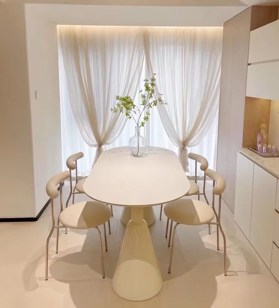 法式奶油风餐桌椅组合北欧岩板餐桌家用小户型现代简约网红吃饭桌