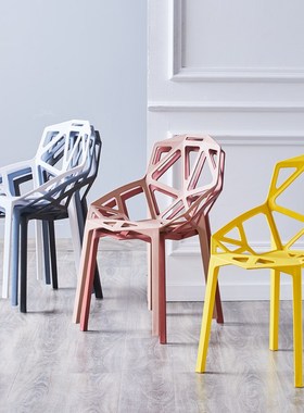 北欧网红餐椅现代简约家用椅子轻奢塑料靠背凳子书桌化妆椅休闲椅