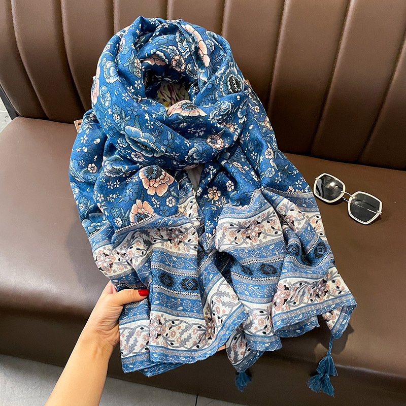 云南青海旅游穿搭薄款防晒丝巾女蓝色民族风围巾披肩两用长款纱巾
