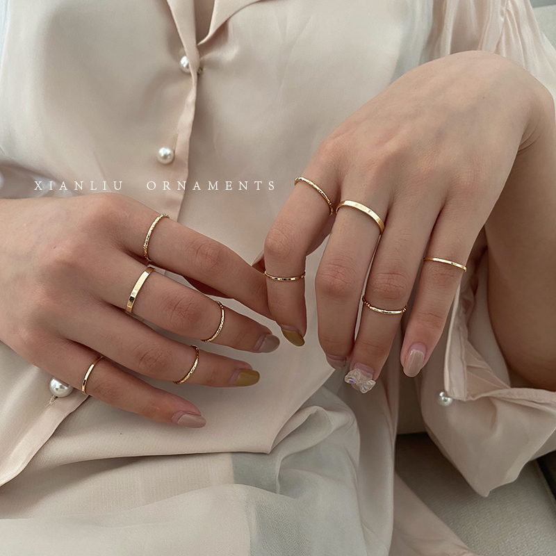 简约素圈戒指女小众设计高级感叠戴指环ins多个组合戒子套装素戒