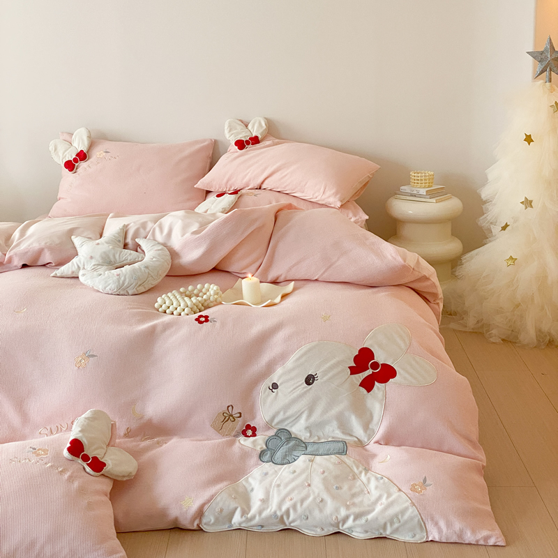 送五角星抱枕粉色兔兔提花纯棉水洗棉四件套全棉床单被套儿童房