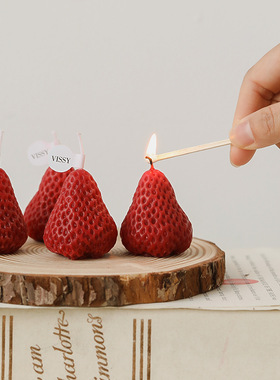 大豆蜡可爱草莓香薰蜡烛可爱创意生日伴手礼水果造型家居饰品摆件