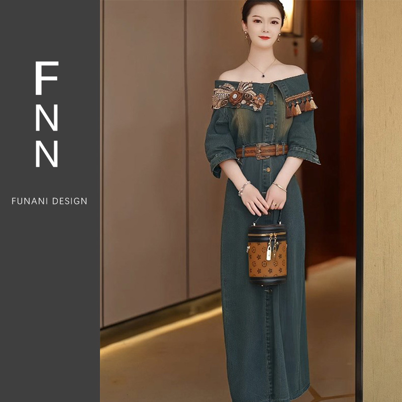 芙娜妮新中式重工刺绣排扣开衫牛仔短袖连衣裙女时尚遮肉F2410991