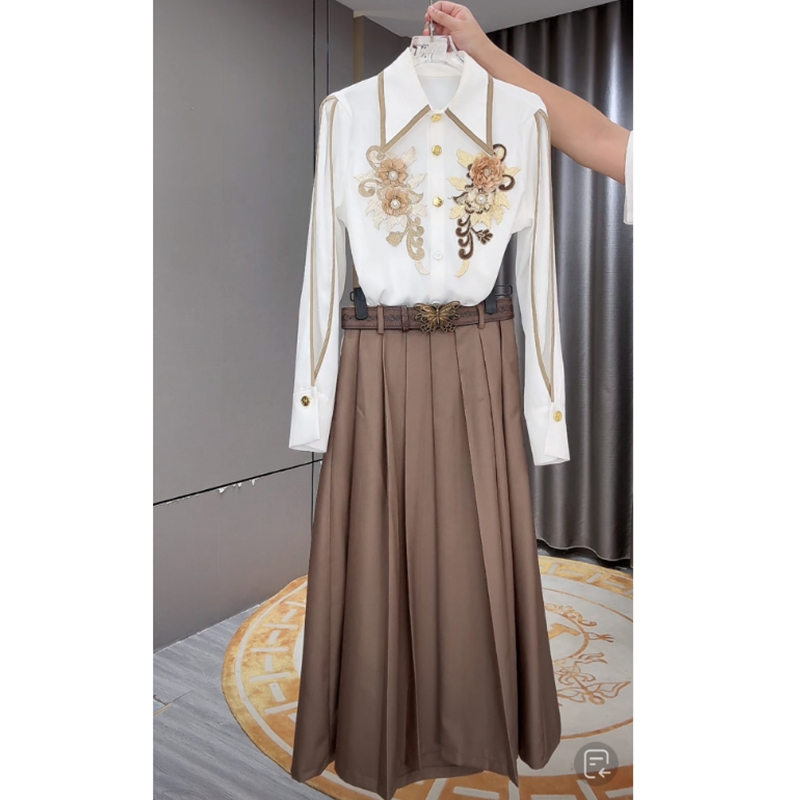 芙娜妮新中式刺绣蝴蝶衬衫套装裙气质设计感时尚女两件套F2410015