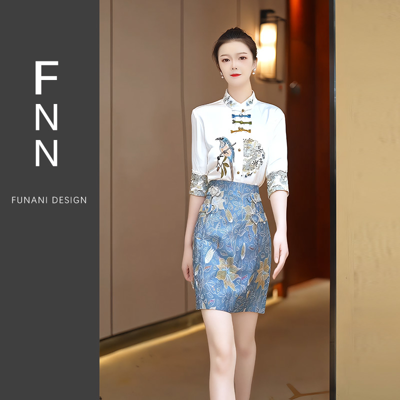 芙娜妮新中式国风短裙2024年夏季套装刺绣收腰圆领两件套F2411193