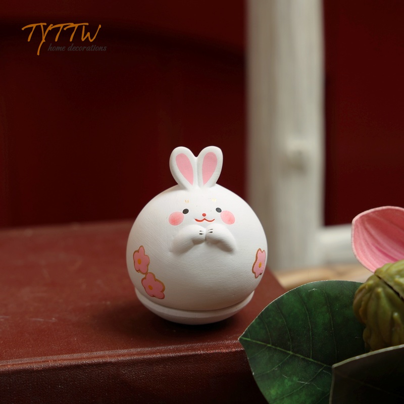趣味卡通日式可爱兔兔球球不倒翁陶瓷摆件生肖家居装饰情侣送礼物