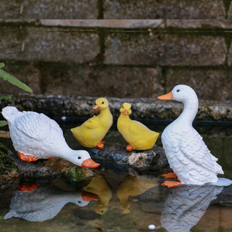 户外花园鸭子庭院装饰摆件微景观鱼缸鱼池装饰品喝水鸭大白鹅阳台