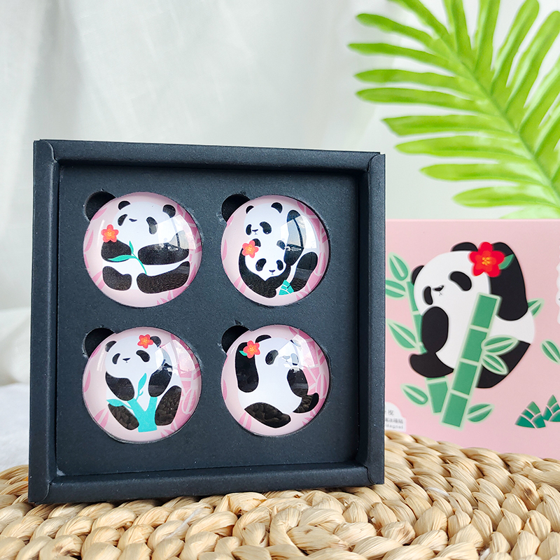 中国风成都熊猫基地居家饰品桌面摆件纪念品创意熊猫水晶玻璃磁贴