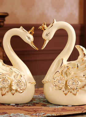 欧式天鹅摆件一对客厅家居装饰品创意陶瓷新婚礼品送闺蜜结婚礼物