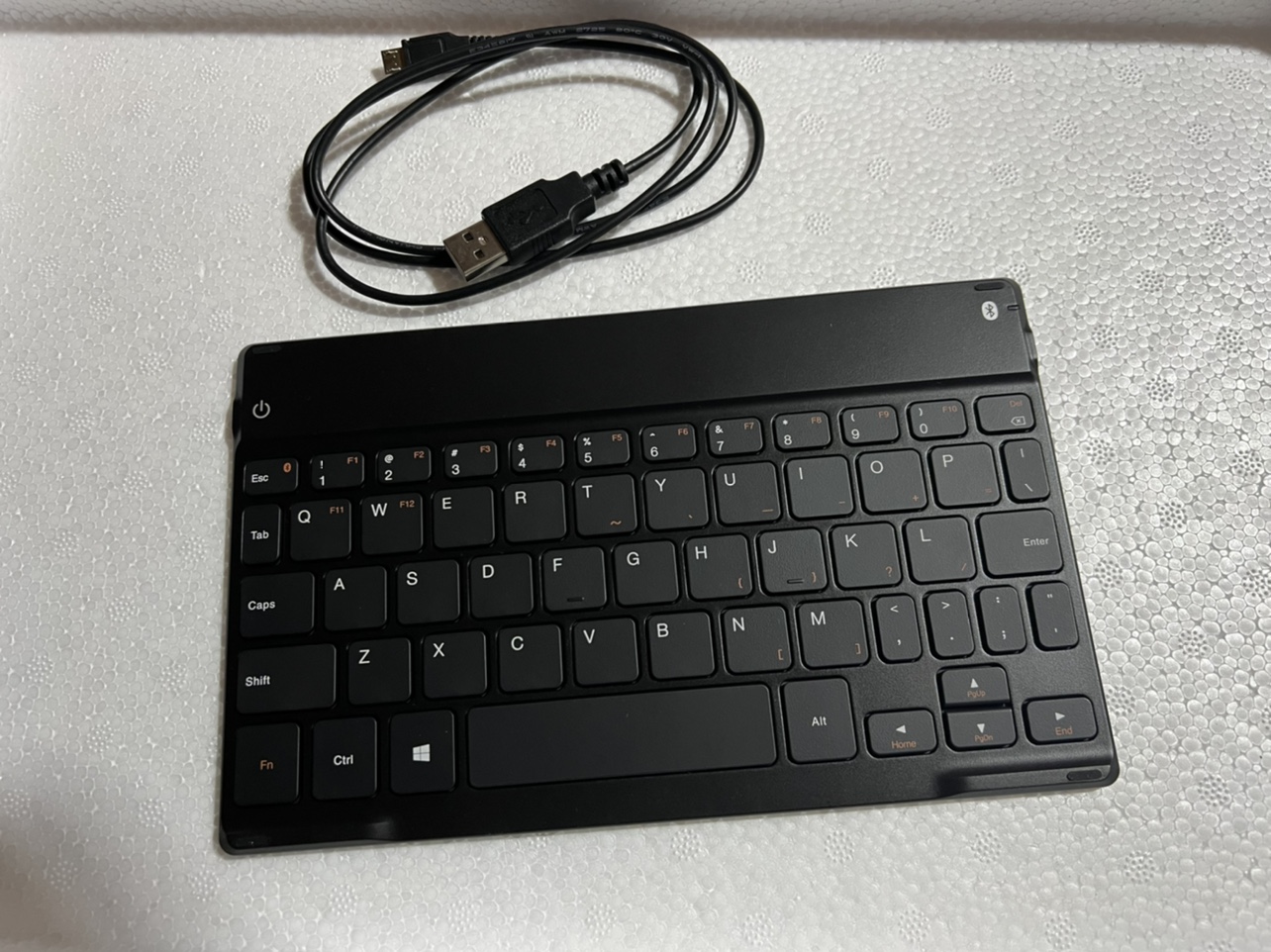 全新原装联想IPAD无线蓝牙键盘三系统通用手机平板充电超薄键盘