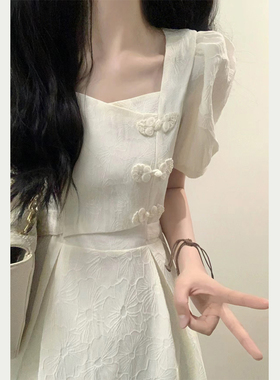 新中式国风改良旗袍裙泡泡袖方领连衣裙女夏新款收腰显瘦白色长裙