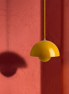 新品丹麦设计师花苞吊灯北欧现代简约创意客厅卧室餐厅轻奢床头灯