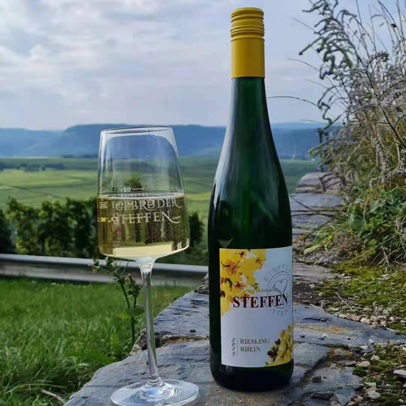 德国摩泽尔产区100%雷司令葡萄酿造斯缇芬芳菲雷司令白葡萄酒整箱