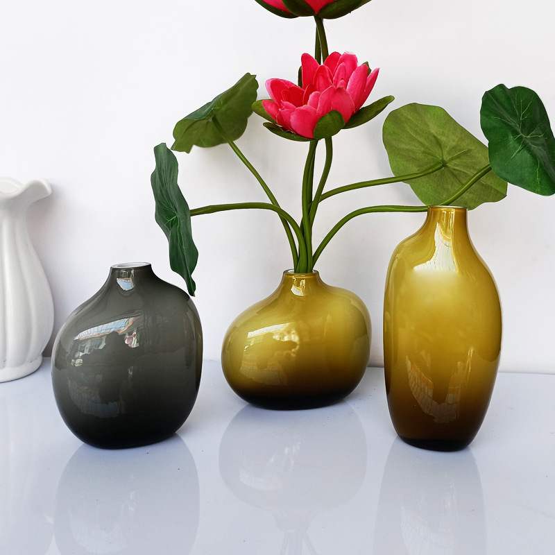 新款北欧清新轻奢小花瓶家装摆件装饰复古鲜花玻璃瓶简约插花花器