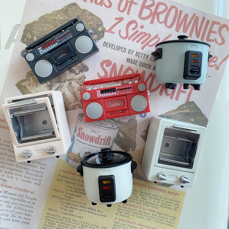 创意厨房立式烤箱红色收音机仿真冰箱贴家居装饰磁贴简约磁铁贴