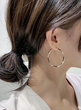 925银针金色圈圈耳环女2024新款潮小众设计耳钉气质高级轻奢饰品