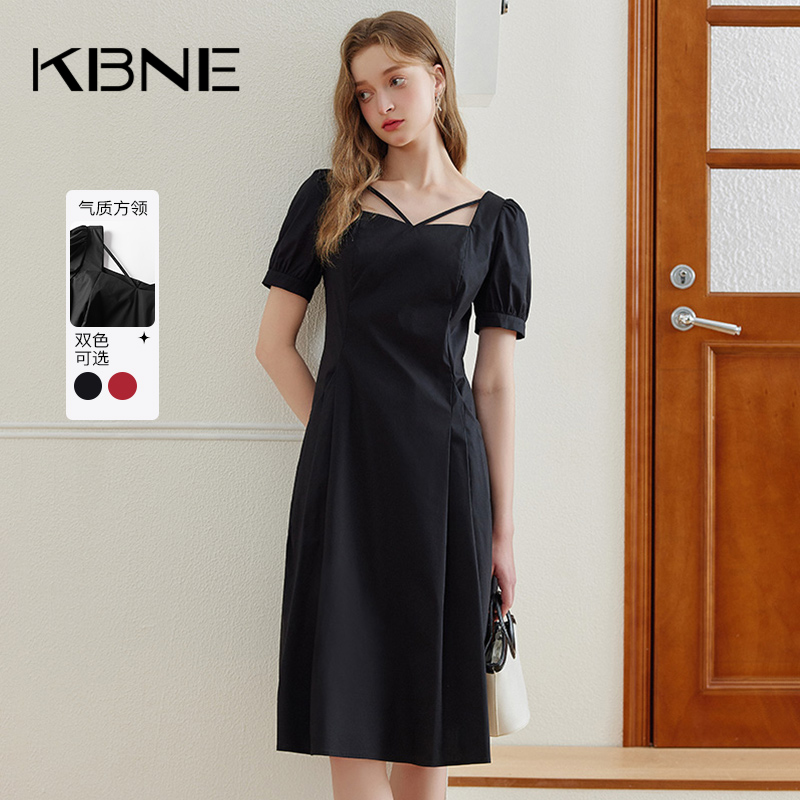 KBNE连衣裙女黑色裙子2024夏装新款方领气质茶歇法式气质中长裙