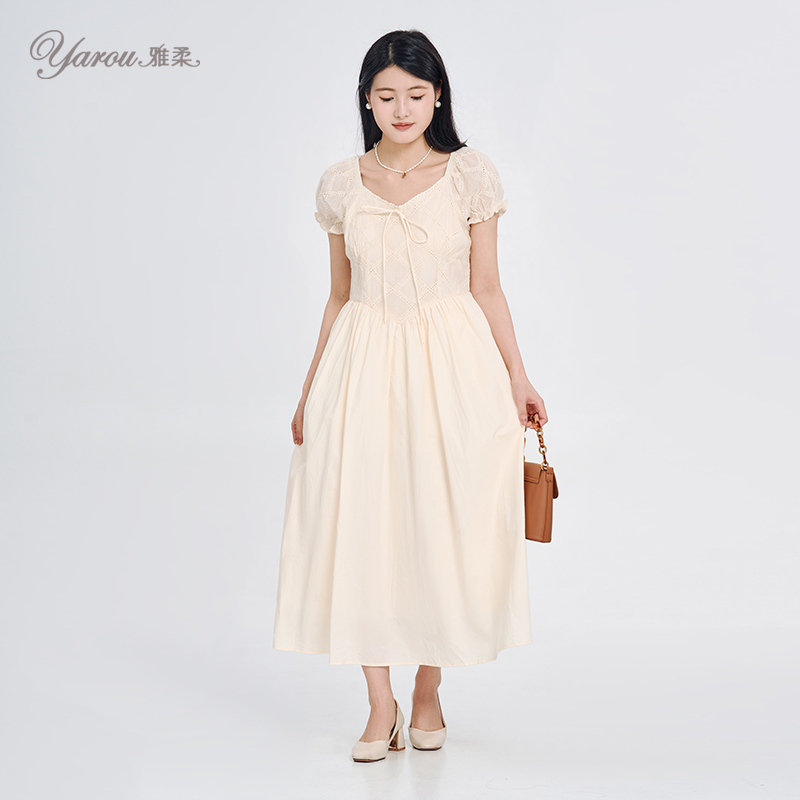 雅柔法式茶歇连衣裙2024夏季新款泡泡袖系带高腰温柔气质仙女长裙