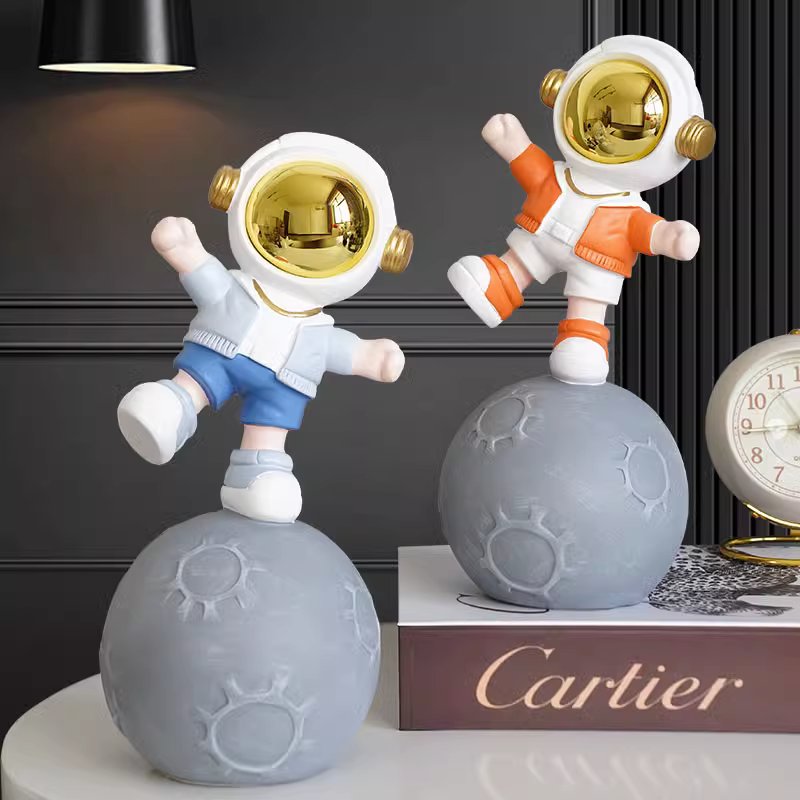 创意宇航员太空人桌面摆件客厅电视柜书房卧室儿童礼物房间装饰品